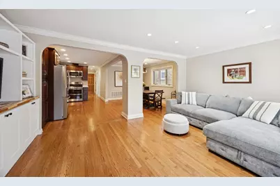 6530 N Oliphant Avenue, Chicago, IL 60631 - Photo 2