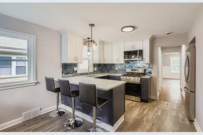 1918 W 108th Place, Chicago, IL 60643 - Photo 4