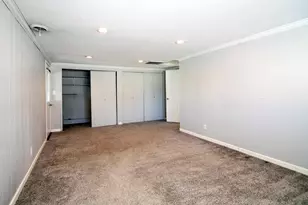 42 Hanson Dr, Bourbonnais, IL 60914 - Photo 8