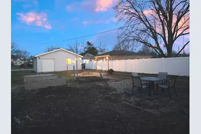 174 N Elm Street, Herscher, IL 60941 - Photo 10