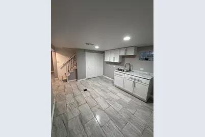 11339 S Avenue M Avenue, Chicago, IL 60617 - Photo 4