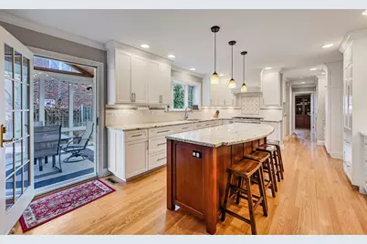 629 Courtland Circle, Western Springs, IL 60558 - Photo 10