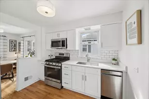 1226 Highridge Pkwy, Westchester, IL 60154 - Photo 10