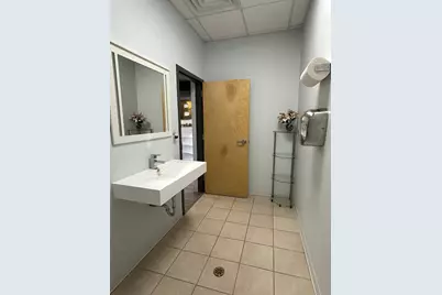 2445 W 71st Street, Chicago, IL 60629 - Photo 10