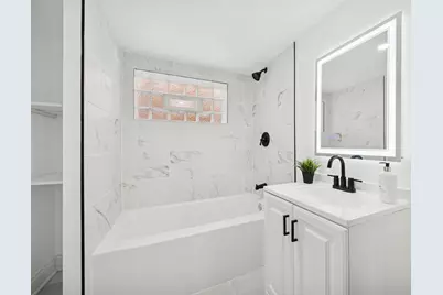 8948 S Vincennes Avenue, Chicago, IL 60620 - Photo 18