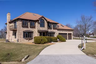 2658 E Royal Ridge Dr, Crete, IL 60417 - Photo 6