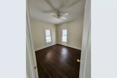 409 E 5th Street, Rock Falls, IL 61071 - Photo 6