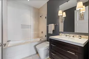 118 E Erie St, Chicago, IL 60611 - Photo 30