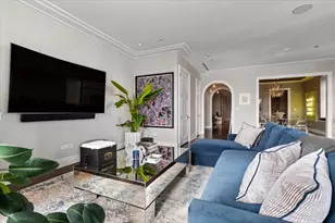 118 E Erie St, Chicago, IL 60611 - Photo 8