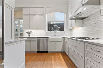 1210 N Astor Street #1B, Chicago, IL 60610 - Photo 18