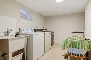 8145 N Grand Ct, Niles, IL 60714 - Photo 20