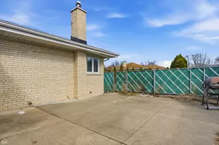 8145 N Grand Ct, Niles, IL 60714 - Photo 22