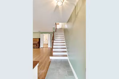 621 E Grove Street, Arlington Heights, IL 60005 - Photo 10