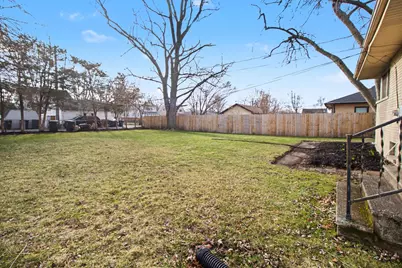 18263 Greenbay Avenue, Lansing, IL 60438 - Photo 26