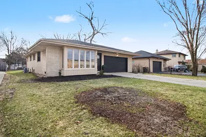 18263 Greenbay Avenue, Lansing, IL 60438 - Photo 2