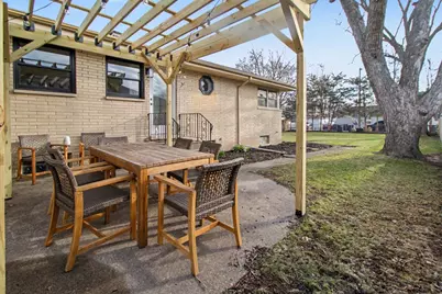 18263 Greenbay Avenue, Lansing, IL 60438 - Photo 24