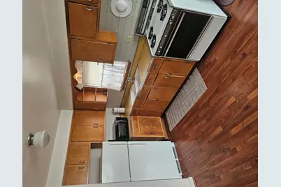 10552 S Eberhart Avenue, Chicago, IL 60628 - Photo 8