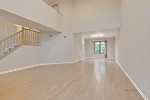 279 Brunswick Dr, Buffalo Grove, IL 60089 - Photo 6