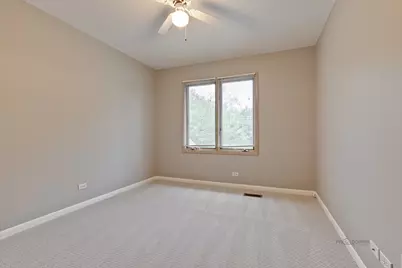 279 Brunswick Drive, Buffalo Grove, IL 60089 - Photo 22