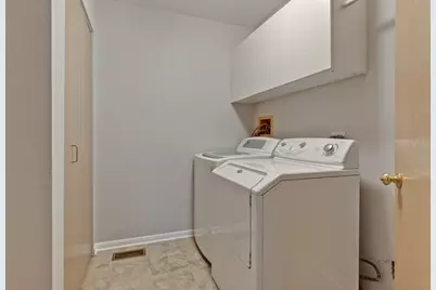 279 Brunswick Drive, Buffalo Grove, IL 60089 - Photo 16