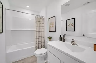 262 Charlestowne Lakes Dr, Saint Charles, IL 60174 - Photo 14