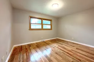 914 S Robert Dr, Mount Prospect, IL 60056 - Photo 32