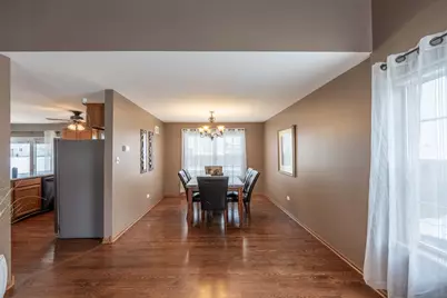 800 Maplewood Drive, Minooka, IL 60447 - Photo 4