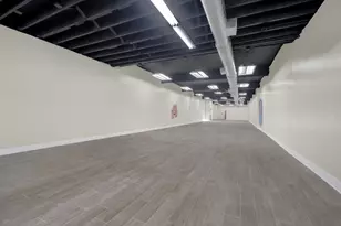 7055 N Clark St, Chicago, IL 60626 - Photo 10