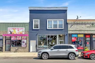 7055 N Clark St, Chicago, IL 60626 - Photo 1