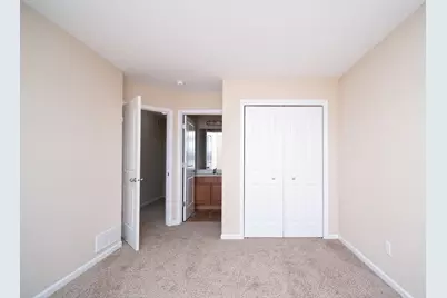 635 Stonegate Drive, Sycamore, IL 60178 - Photo 16