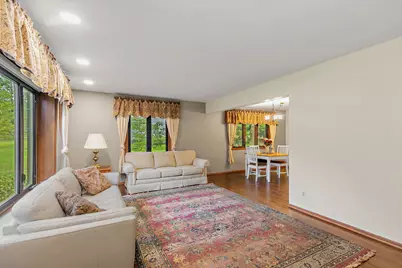 2916 Skyline Drive, Crystal Lake, IL 60012 - Photo 4