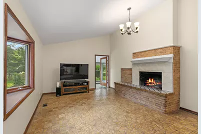 2916 Skyline Drive, Crystal Lake, IL 60012 - Photo 16