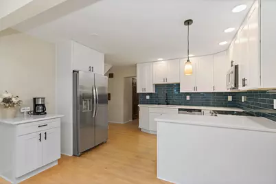 2916 Skyline Drive, Crystal Lake, IL 60012 - Photo 6