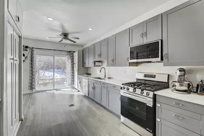 347 Southwicke Drive #0, Streamwood, IL 60107 - Photo 6