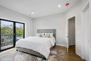 6242 S Greenwood Ave, Chicago, IL 60637 - Photo 12