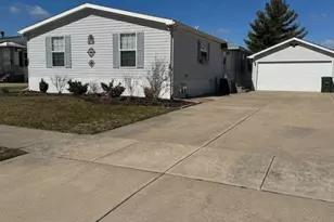 265 Tulip Cir, Matteson, IL 60443 - Photo 2