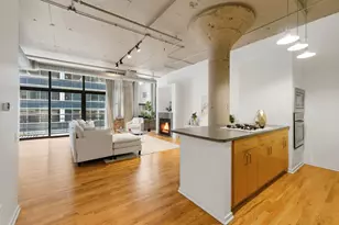 130 S Canal St, Chicago, IL 60606 - Photo 2