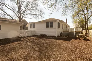 219 W Oak Ave, Wheaton, IL 60187 - Photo 28