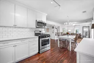 917 S Grove Ave, Barrington, IL 60010 - Photo 6