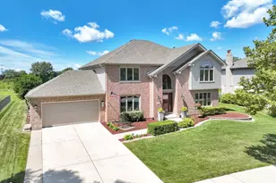 19824 Maydell Ct, Tinley Park, IL 60487 - Photo 2