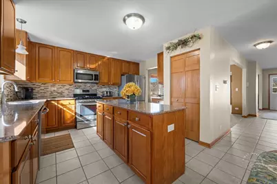 2518 Imgrund Road, North Aurora, IL 60542 - Photo 10