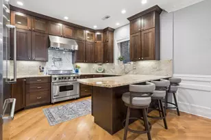 630 W Wellington Ave, Chicago, IL 60657 - Photo 14