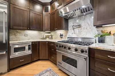 630 W Wellington Avenue #1E, Chicago, IL 60657 - Photo 18