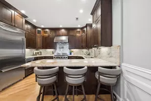 630 W Wellington Ave, Chicago, IL 60657 - Photo 16