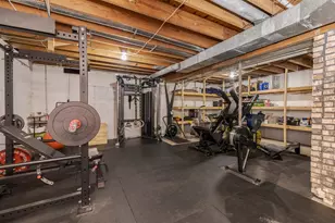 205 N Crestview Dr, Pontiac, IL 61764 - Photo 36