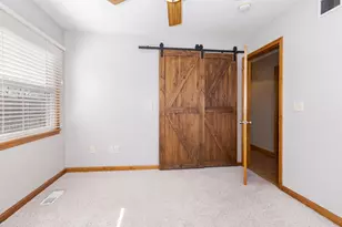 205 N Crestview Dr, Pontiac, IL 61764 - Photo 24