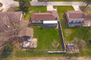 205 N Crestview Dr, Pontiac, IL 61764 - Photo 46