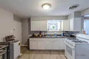 5122 W 30th Pl, Cicero, IL 60804 - Photo 6