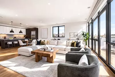 1203 W Augusta Boulevard #3N, Chicago, IL 60642 - Photo 2