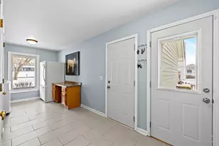 4305 Fairfax Dr, Crystal Lake, IL 60014 - Photo 26